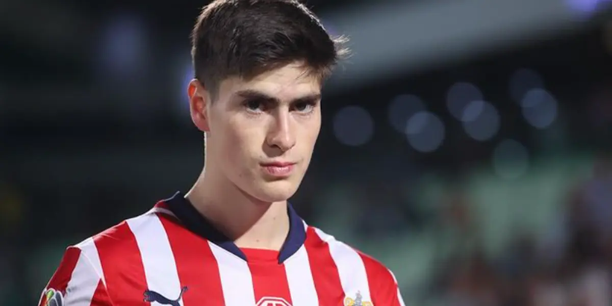 Armando González fue blindado por Chivs para evitar su salida | Foto: IG @hormiga_glez