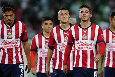 Aunque cobró una millonada con Chivas, ahora se iría gratis sin dejar un solo peso en el equipo.