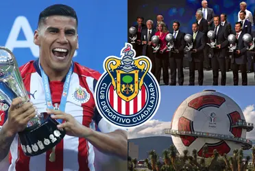 Aunque se atrevieron a dejar fuera a Carlos Salcido, dos leyendas más del Rebaño entraron al salón de la fama.