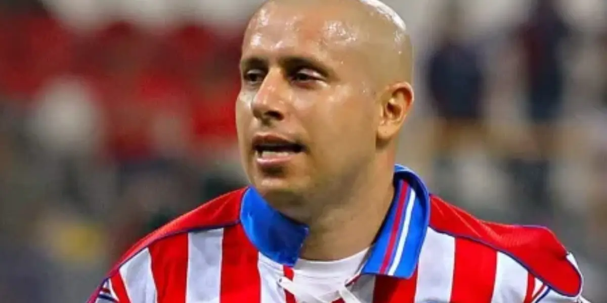 Bautista tento el corazón para exigir la salida de un jugdor de Chivas | Foto: Jorge Barajas