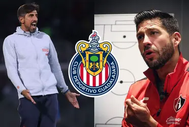 Benjamín Mora quiere ser como papá, le copia la estrategia de Veljko Paunovic en Chivas.