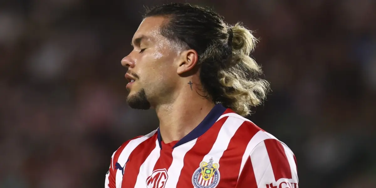 Cade Cowell buscaría salir de Chivas pero la directiva quiere mantenerlo | Foto: Especial