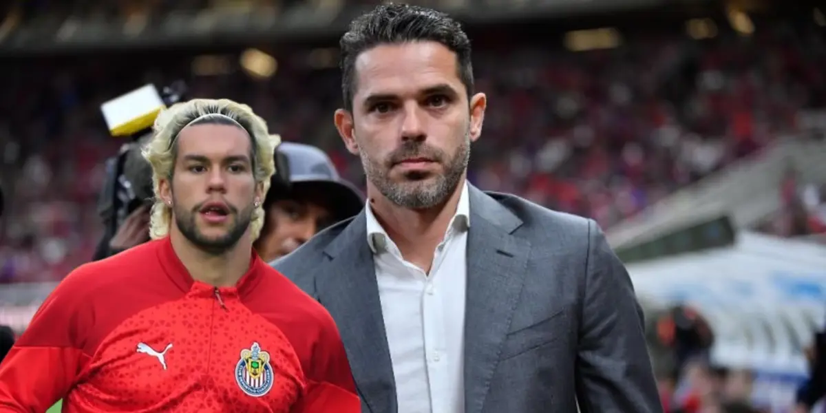 Cade Cowell junto a Fernando Gago / FOTO SoyFútbol