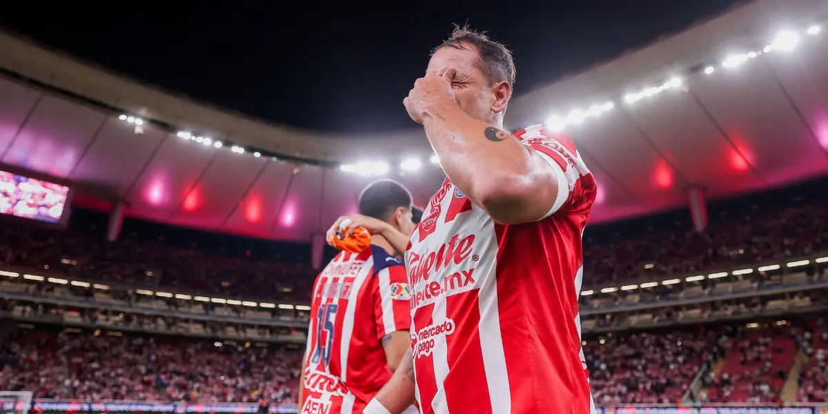 CH14 entre lágrimas. Foto: Chivas