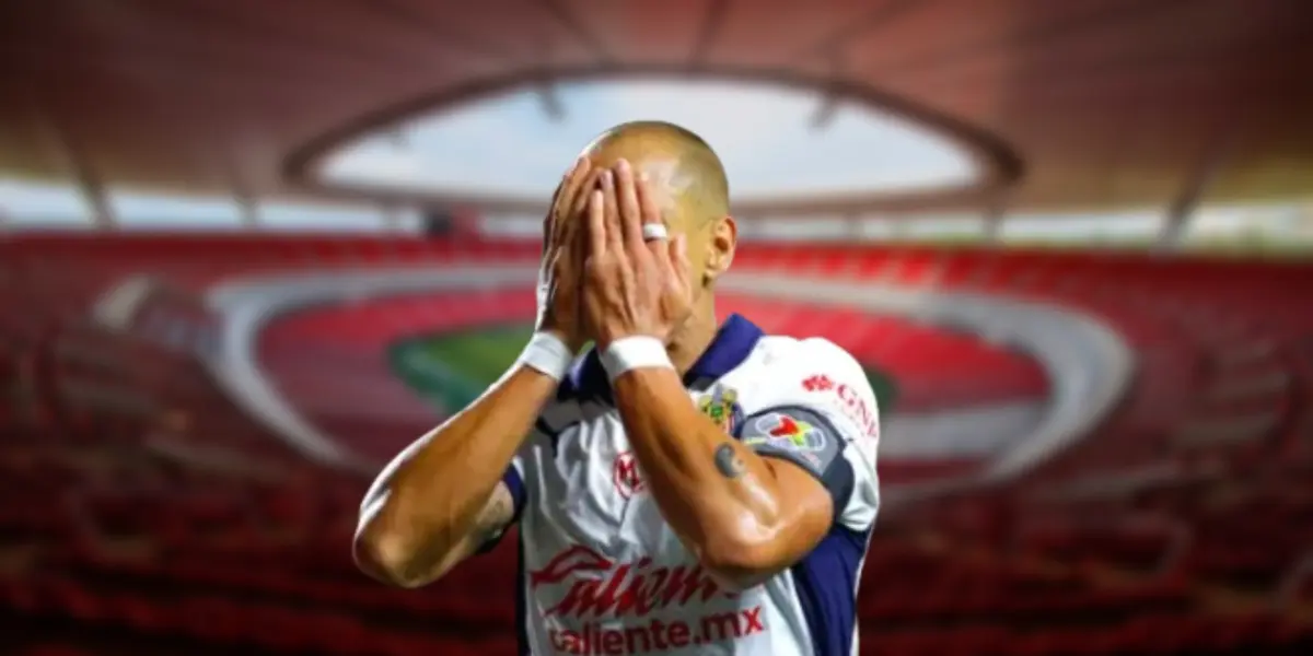 Chicharito Hernández con Chivas / Foto: Akron / Mexsport