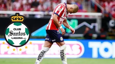 Chicharito y el escudo de Santos/FOTO: Futbol Total