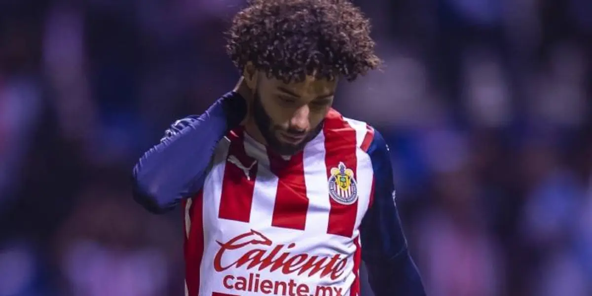 Chino Huerta mandó mensaje a Chivas momentos antes de partir a Europa | Foto: Esto