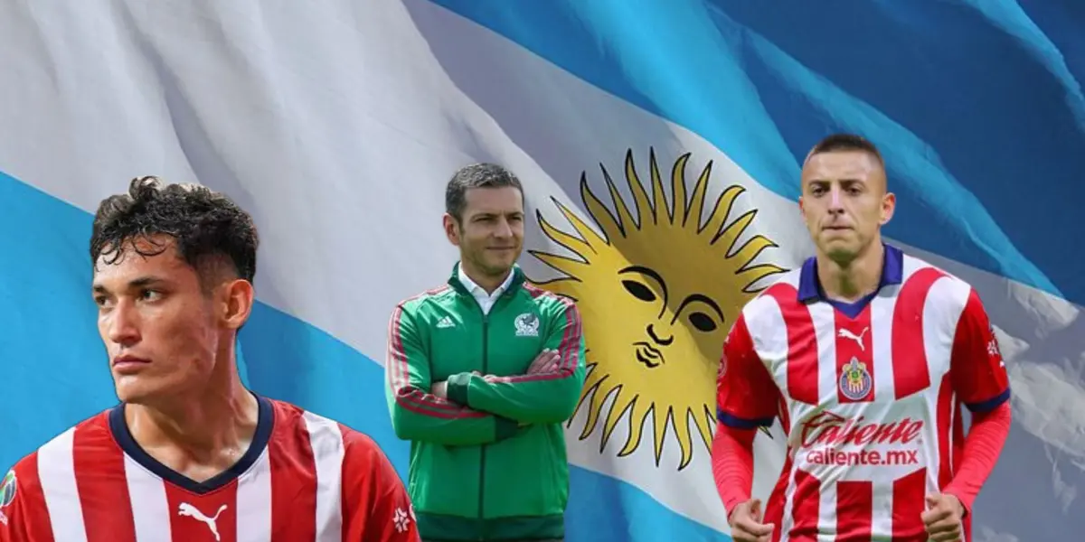 Chiquete Jimmy y Piojo con la bandera de Argentina