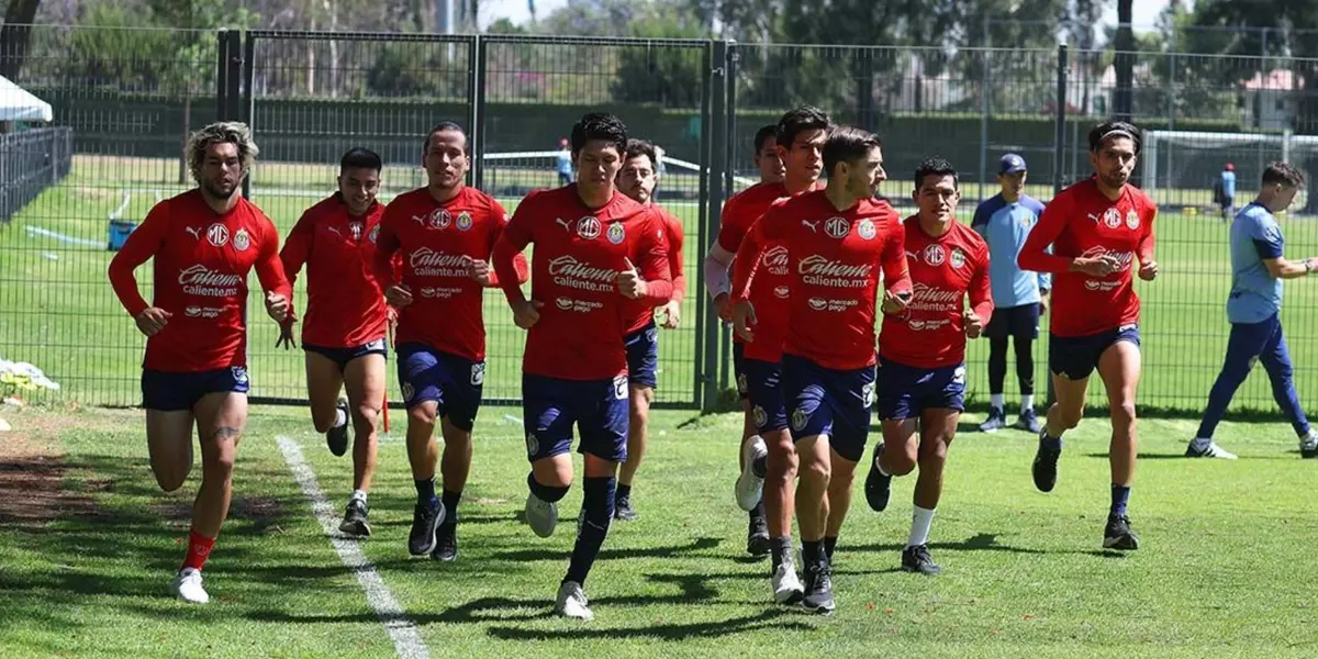 Chivas busca otro fichaje bomba, ahora dentro de la Liga MX | Foto: X @chivas