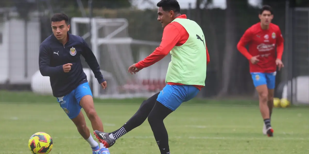 Chivas entrena de cara al Clausura 2025 | Foto: X @chivas