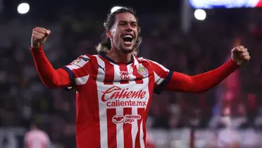 Cowell en partido. Foto: Chivas