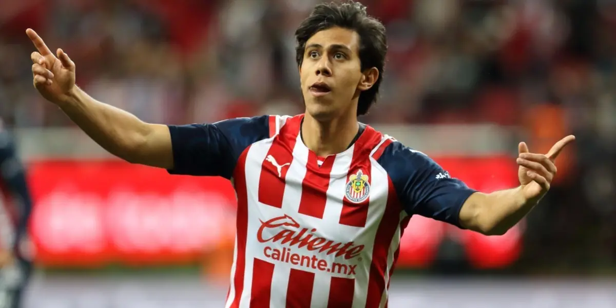 El delantero mexicano lleva mucho tiempo lesionado, pero ahora parece estar al 100%