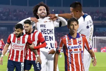 El exfutbolista brasileño sale en defensa del Chino, con un polémico post vía su red social instragam.