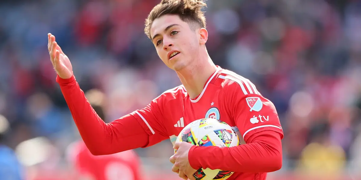 El joven atacante ya causa sensación entre los aficionados rojiblancos.