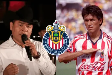 El jugador que pudo ser crack en Chivas, pero ahora le va mejor dedicándose a la cantada.