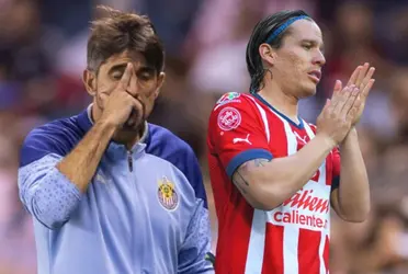 El Oso González podría despedirse de Chivas tras ser borrado por Veljko Paunovic.