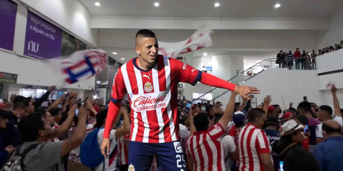 El piojo alvarado es un crack dentro y fuera de la cancha y así lo dejó ver con su inesperada respuesta a su llegada a la Ciudad de México