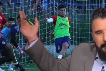 El polémico periodista se arremetió en contra del funcionamiento de las Chivas y el trabajo de Paunović