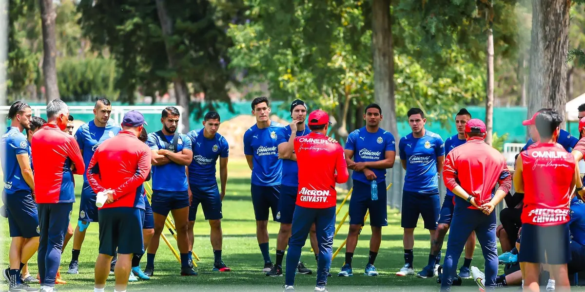 En estos momentos Chivas tiene 1 punto más que el América.