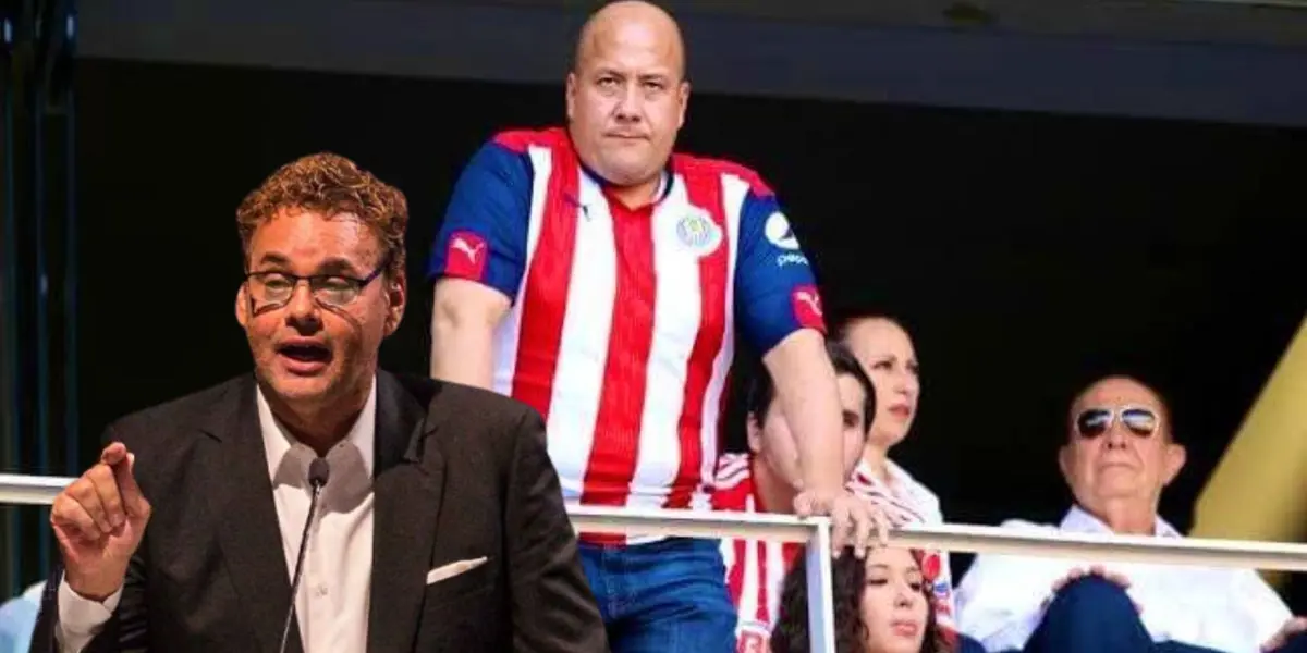Enrique Alfaro con la de Chivas y Faitelson
