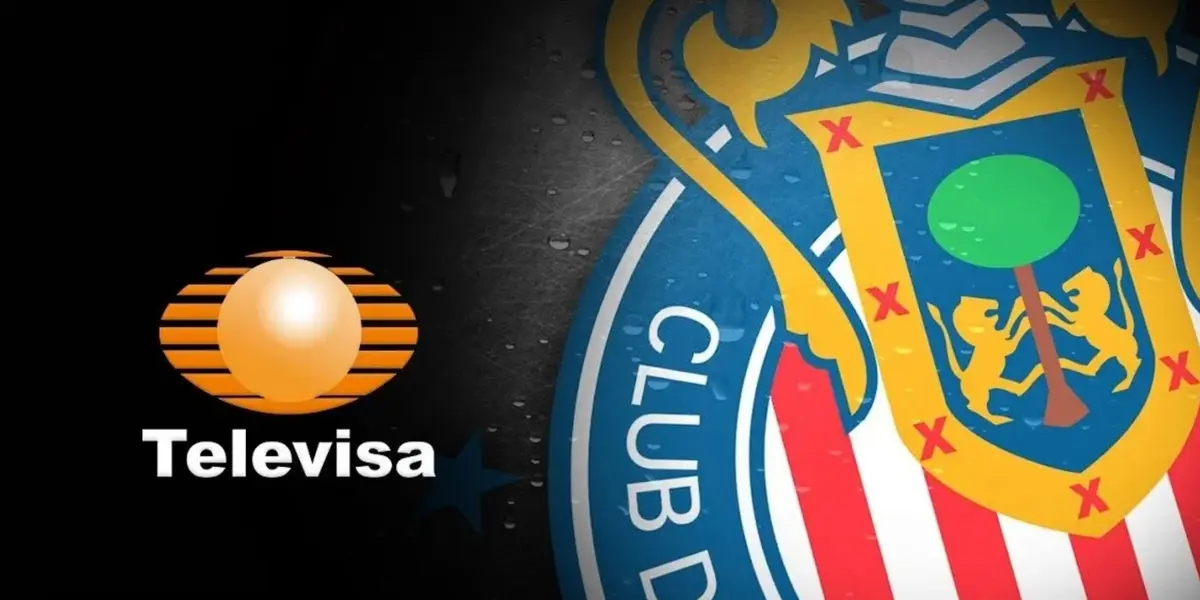 Escudo de las Chivas y junto a él, el logo de Televisa/ Sport Judge