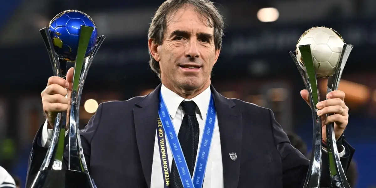 Ex jugador de Chivas, ahora analista propone a Almada como DT ideal para Chivas | Foto: ESPN