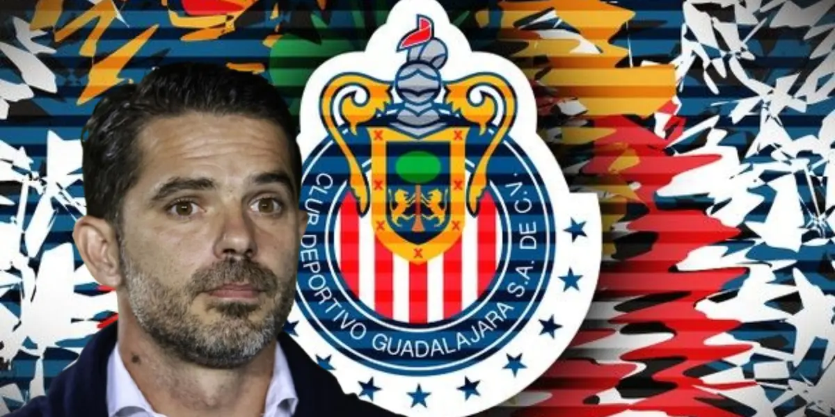 Fernando Gago junto al escudo de Chivas / FOTO GETTY IMAGES