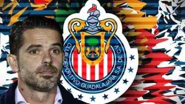 Fernando Gago junto al escudo de Chivas / FOTO GETTY IMAGES