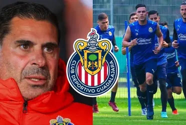 Fernando Hierro haría una nueva limpia en Chivas y hasta seis jugadores saldrían del equipo.