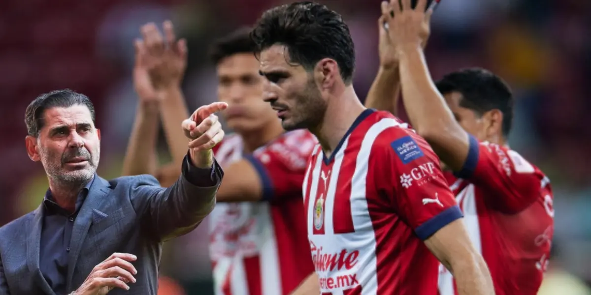 Fernando Hierro junto a jugadores de Chivas / FOTO MEXSPORT