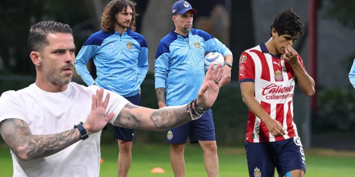 Gago y su cuerpo técnico con Macías aún con la de Chivas