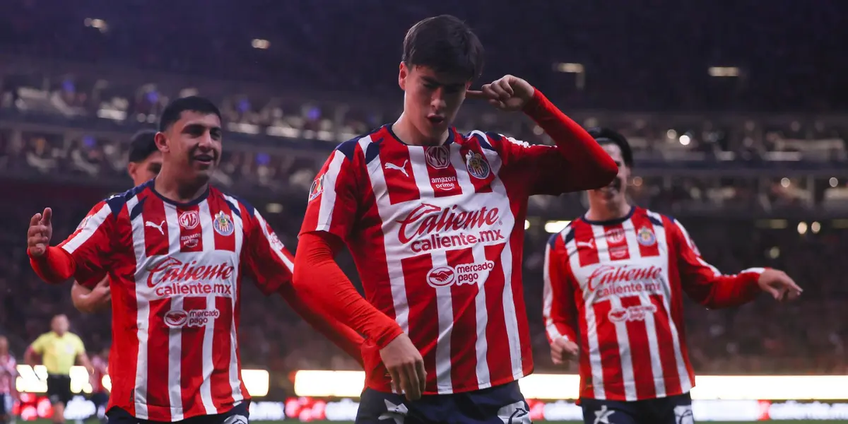 González celebrando. Foto: Chivas