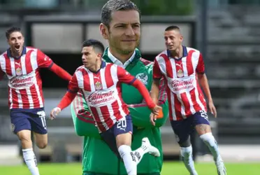 Hasta cuatro jugadores rojiblancos citaría a Jaime Lozano para el enfrentamiento contra la selección de Colombia