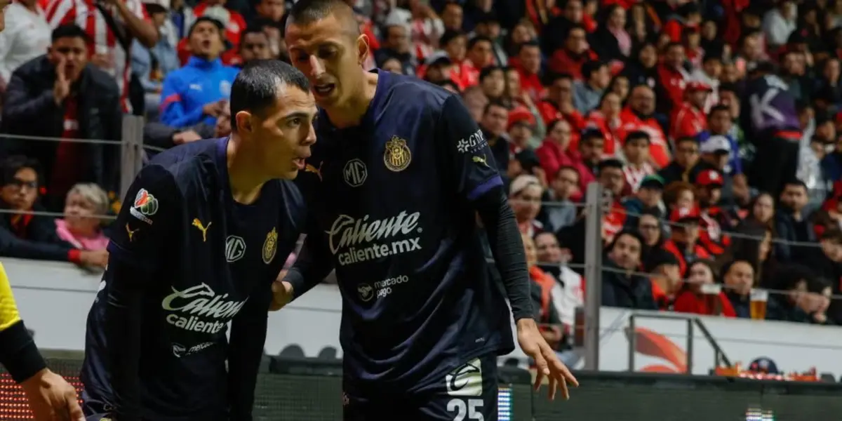 Hugo Camberos paso de héroe a villano en el Chivas vs Toluca | Foto: Récord