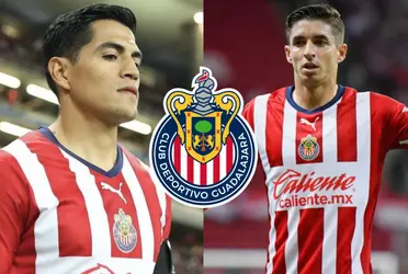 Isaác Brizuela y Jesús Sánchez llevan muchos años en Chivas, pero ambos podrían salir.