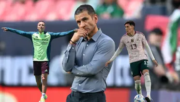 Jaime Lozano y jugadores de Chivas en selección