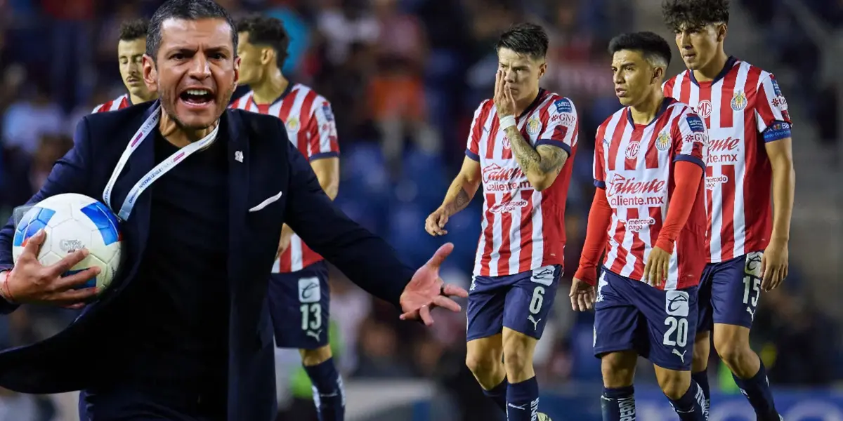 Jaime Lozano y jugadores de Chivas (Foto tomada de: MexSport)