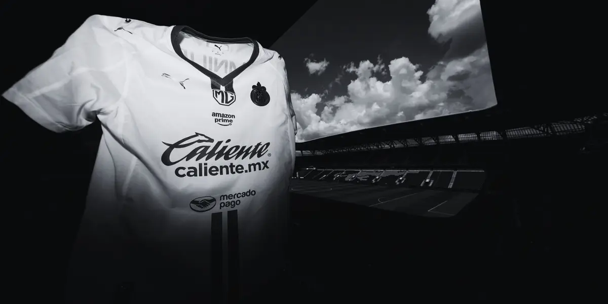 Jersey previo a partido. Foto: Chivas