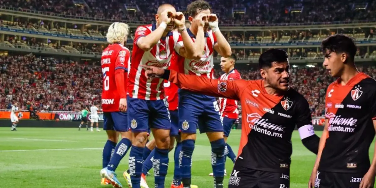 Jugadores de Chivas celebrando y los de Atlas molestos