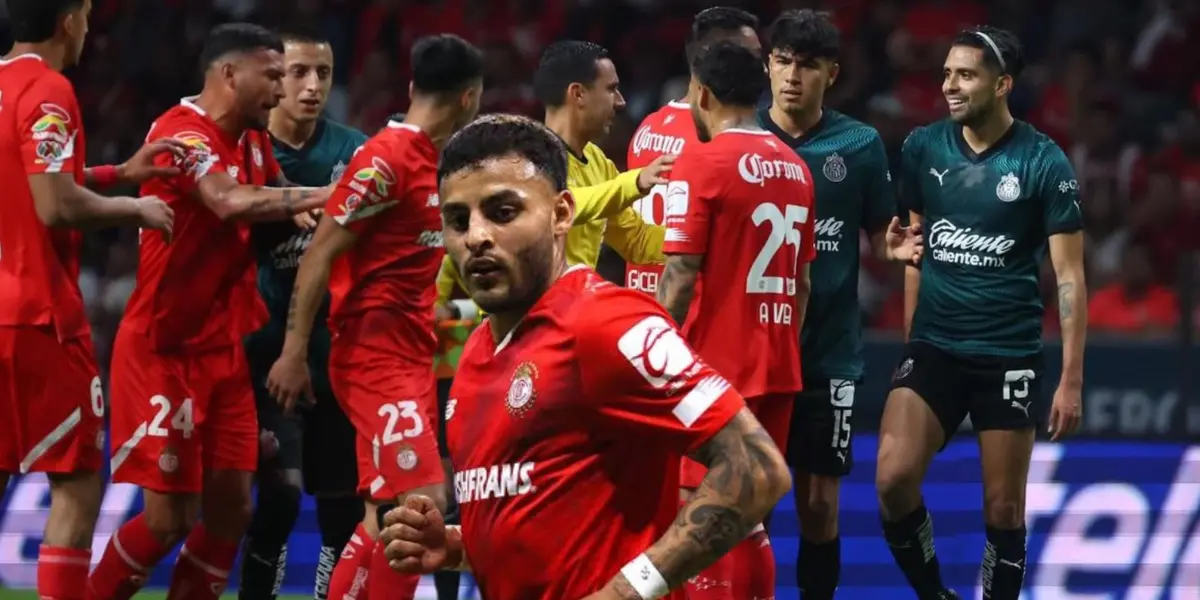 Jugadores de Chivas en conato de bronca