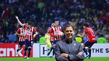 Jugadores de Chivas en el clásico y Hierro