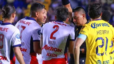 Jugadores de Chivas (Foto: MEXSPORT)