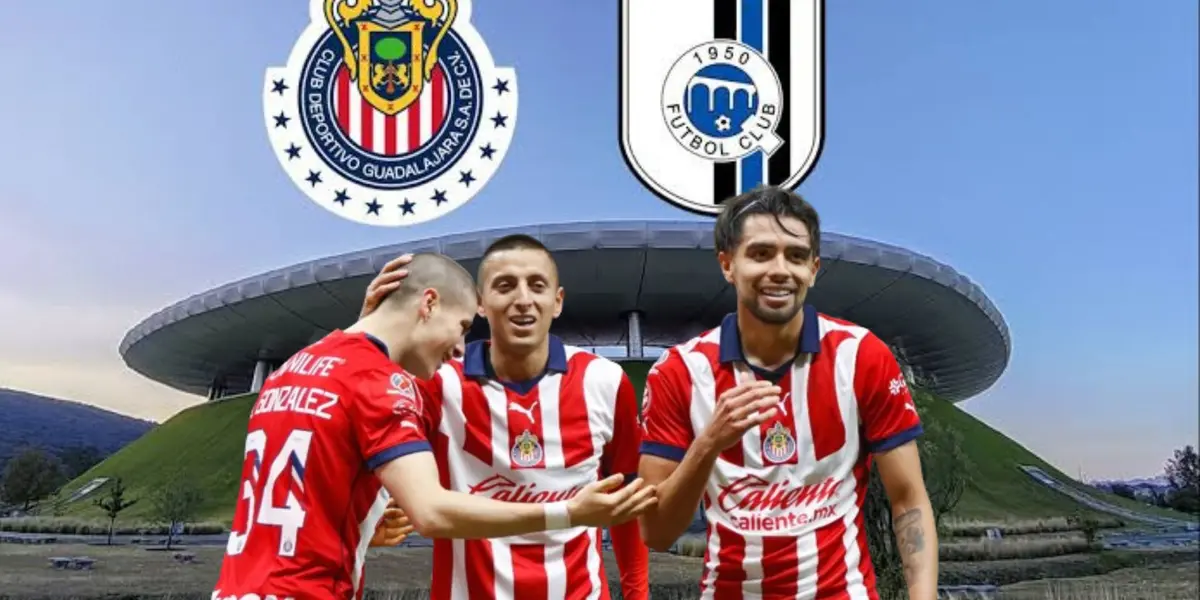 Jugadores de Chivas frente al Akron