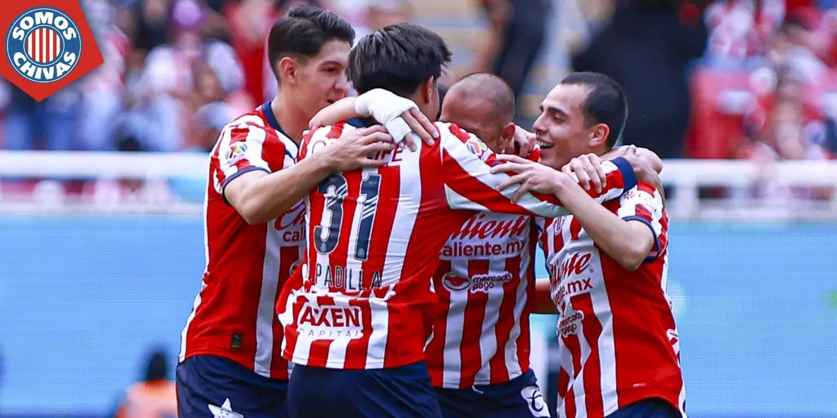 Jugadores de Chivas (Fuente: MEXSPORT)