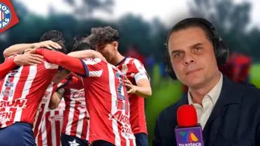 Jugadores de Chivas y Christian Martinoli (Fuente: MEXSPORT)