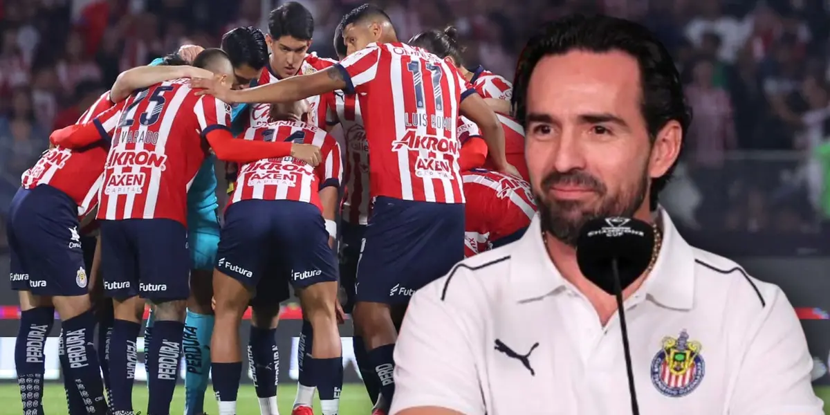 Jugadores de Chivas y Gerardo Espinoza / Foto: MEXSPORT