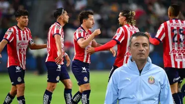 Jugadores de Chivas y Ortega/FOTO: Chivas