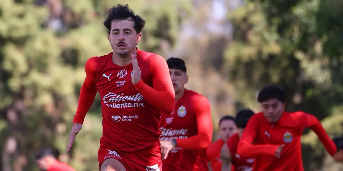 Jugadores en entreno. Foto: Chivas