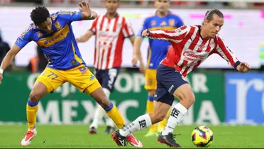 Jugadores en partido. Foto: Chivas