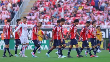 Jugadores en partido. Foto: Chivas